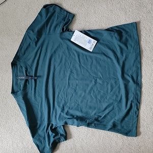 Lululemon large green relaxed fit training shirt